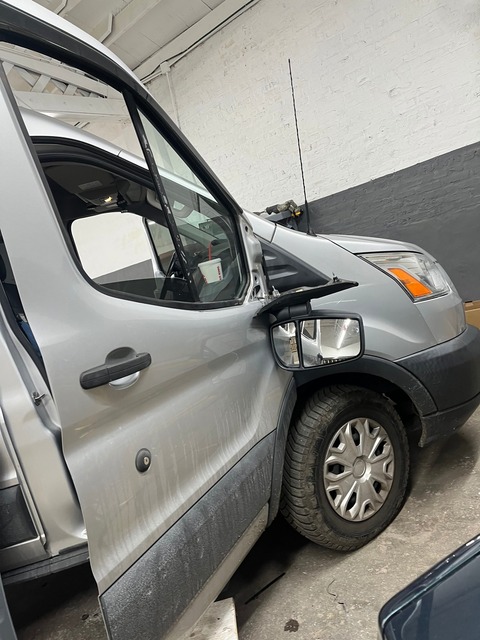 Auto Glass Shop Chicago (6) Western Auto Glass