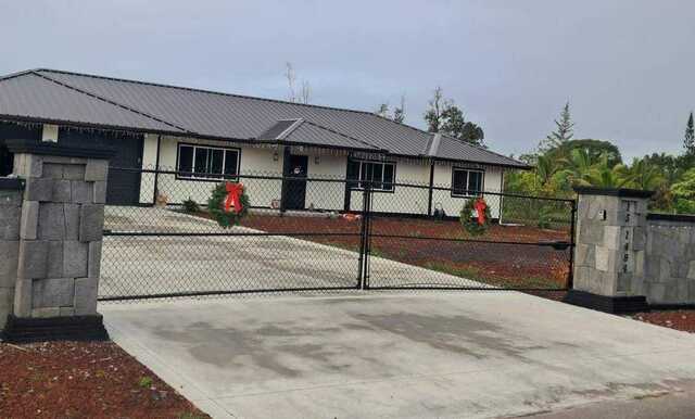 Big Island Fence & Gate cyclone wire gate Big Island Fence & Gate