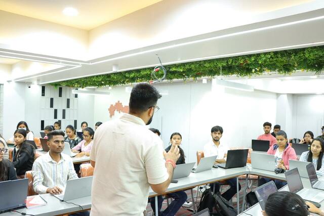 DIGITAL MARKETING COURSE IN AHEMDABAD Picture Box