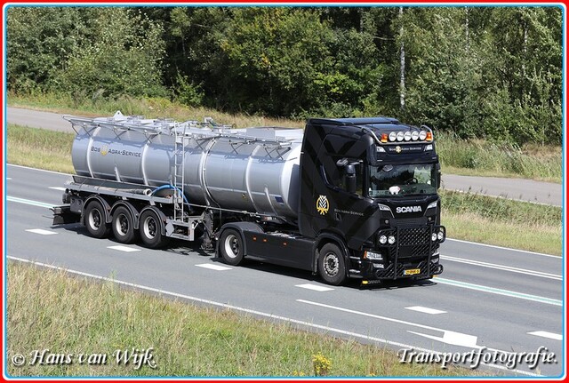 B 21-BNK-5-BorderMaker Mest Trucks