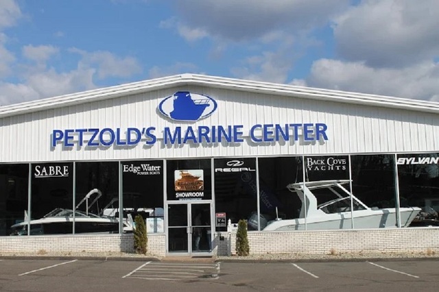 900 Petzold's Marine Center