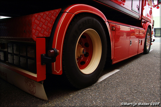 Fleurs vd Eijkel Scania 144 - 530 Vrachtwagens