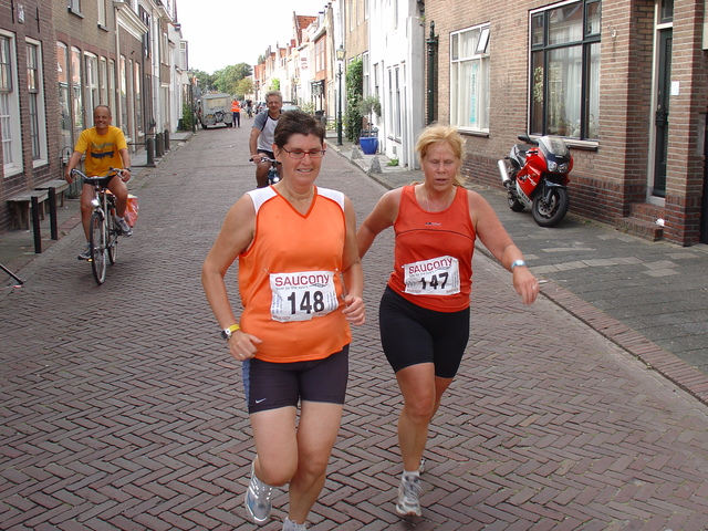 DSC09597 Linda Pieterse & Anita Touw Rondje Voorne 2 sept 07