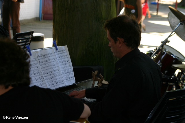 RenÃ© Vriezen 2006-09-10 #0081 Big Band Dieren zondag 10-09-2006