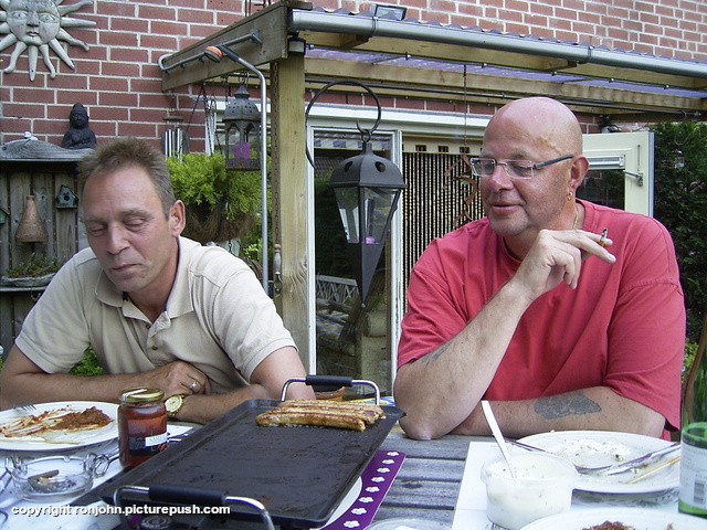 Barbeque van Paul en Ester 20-05-09 20 In de tuin 2010