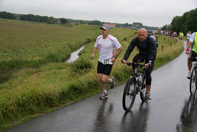 DSC08192 Rondje Voorne 14 juni 2009