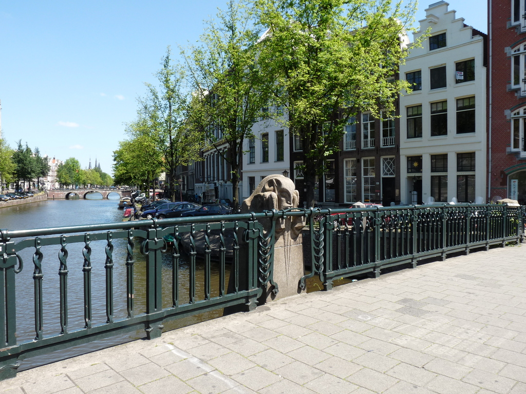 P1100319 - moderne architectuur