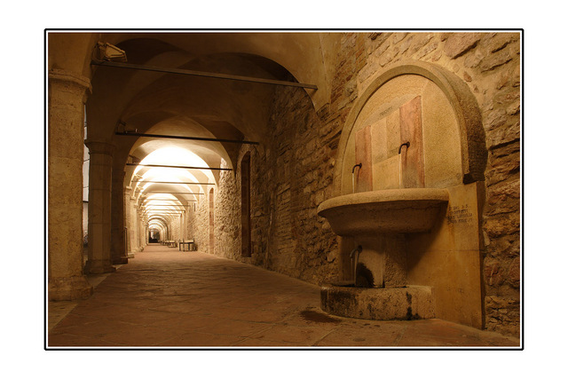 Assisi 08 Italy photos