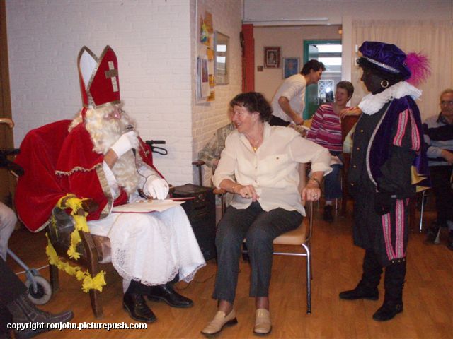 Ma - Sinterklaas Frank 05-12-06 08 R.I.P. Moeder 14-11-1921 * 31-12-2012
