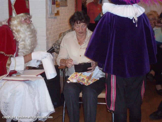Ma - Sinterklaas Frank 05-12-06 15 R.I.P. Moeder 14-11-1921 * 31-12-2012