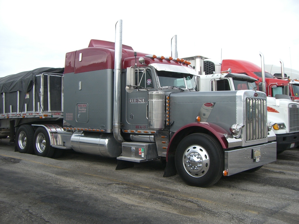 CIMG5003 - Trucks