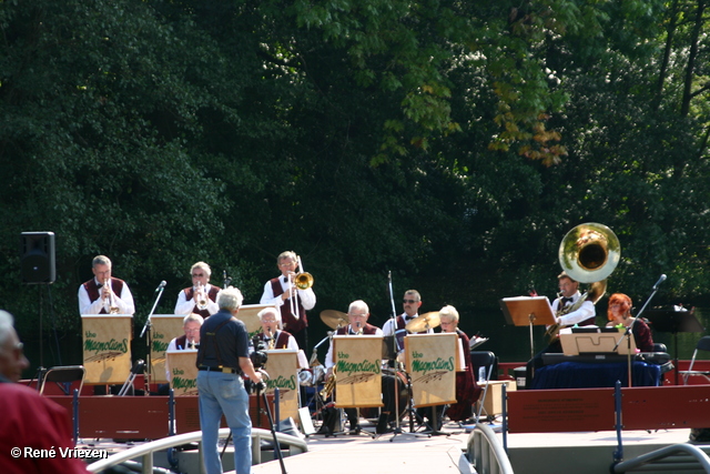 RenÃ© Vriezen 2007-09-16 #0051 Vlotconcert Sonsbeek The Magnolian's zondag 16-09-2007