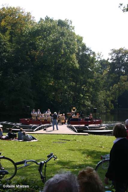 RenÃ© Vriezen 2007-09-16 #0049 Vlotconcert Sonsbeek The Magnolian's zondag 16-09-2007