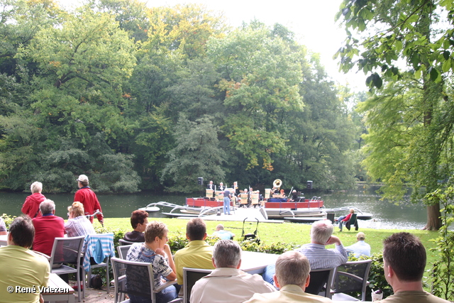 RenÃ© Vriezen 2007-09-16 #0038 Vlotconcert Sonsbeek The Magnolian's zondag 16-09-2007