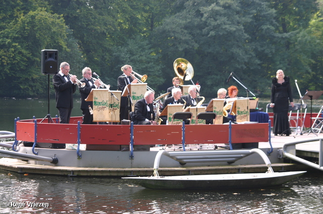 RenÃ© Vriezen 2007-09-16 #0001 Vlotconcert Sonsbeek The Magnolian's zondag 16-09-2007