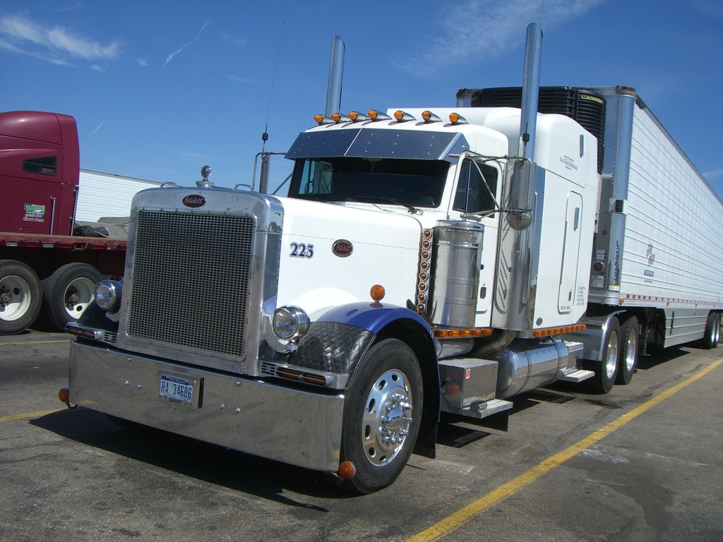 CIMG5598 - Trucks