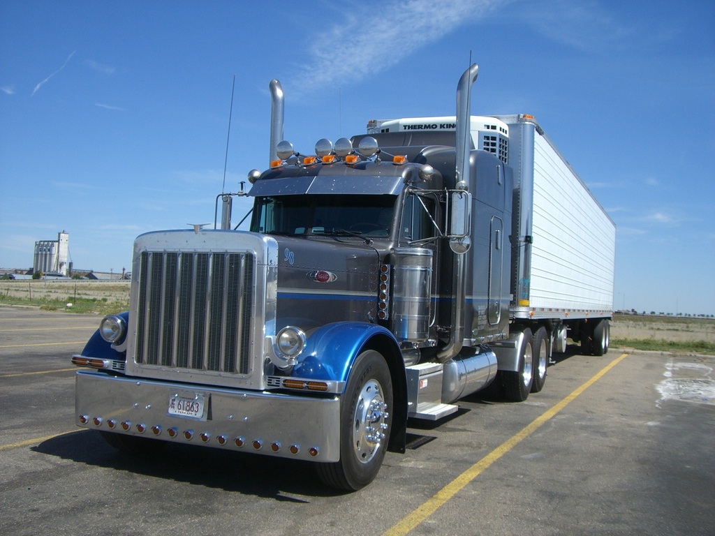 CIMG5594 - Trucks