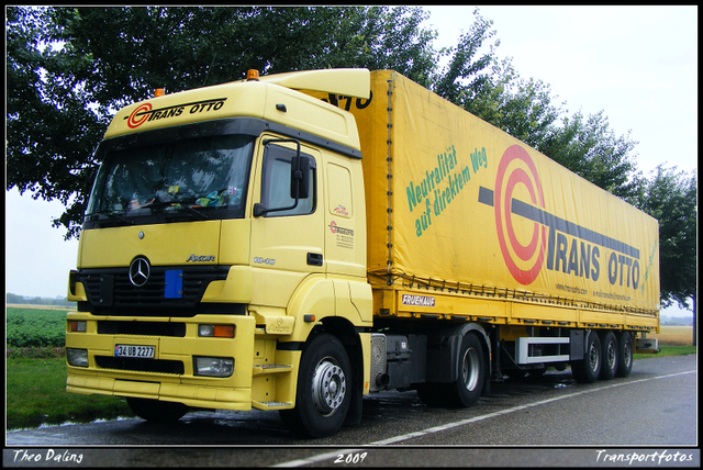 4-07-09 17-0709 954-border diverse trucks in Zeeland