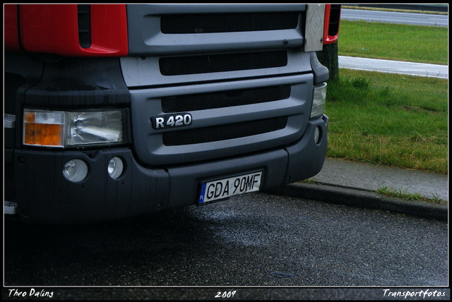 4-07-09 17-0709 976-border diverse trucks in Zeeland