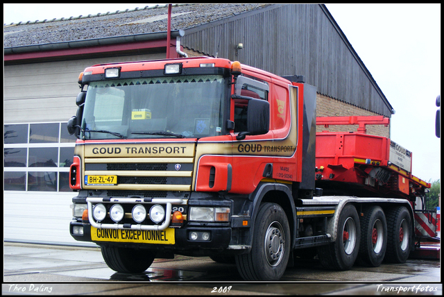 4-07-09 17-0709 979-border diverse trucks in Zeeland