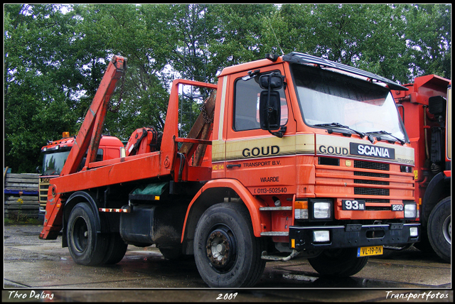 4-07-09 17-0709 982-border diverse trucks in Zeeland