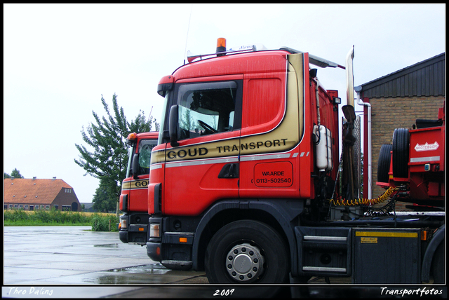 4-07-09 17-0709 991-border diverse trucks in Zeeland