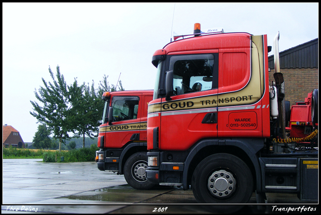 4-07-09 17-0709 992-border diverse trucks in Zeeland