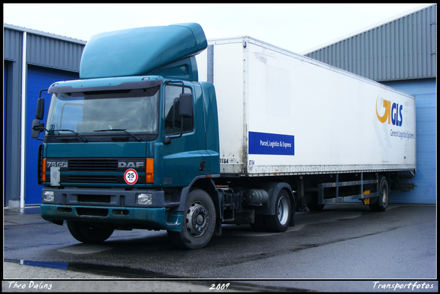 4-07-09 17-0709 1017-border diverse trucks in Zeeland