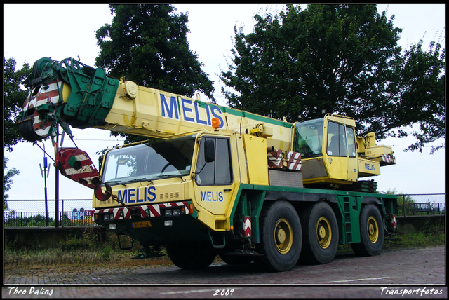 4-07-09 17-0709 1028-border diverse trucks in Zeeland