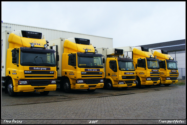 4-07-09 17-0709 1068-border diverse trucks in Zeeland