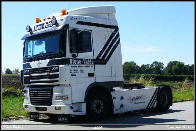 4-07-09 17-0709 1195-border diverse trucks in Zeeland