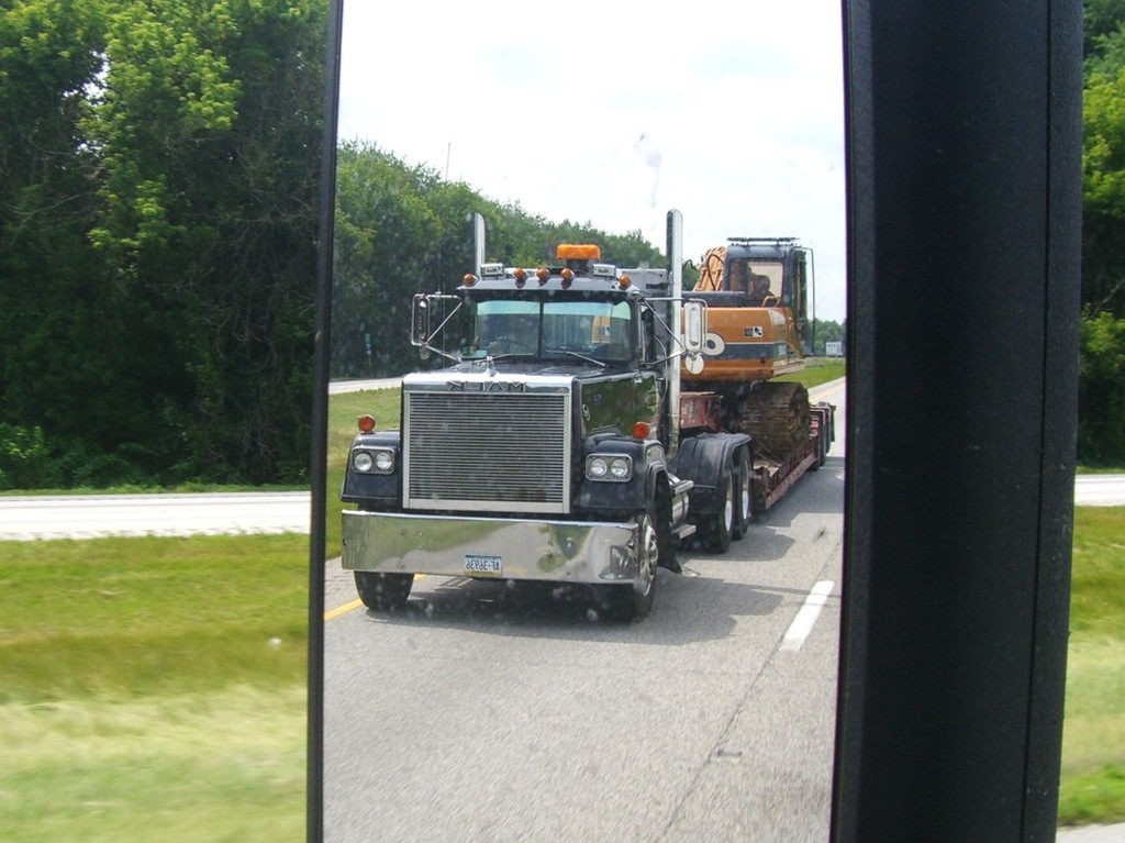 CIMG0671 - Trucks