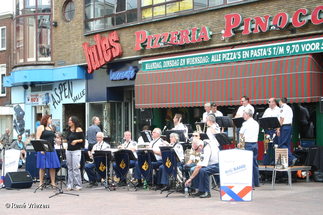 Â© RenÃ© Vriezen 2009-07-26 #0006 Politie Bigband Gelderland-Midden Korenmarkt zondag 26 juli 2009