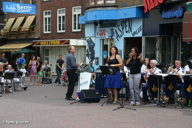 Â© RenÃ© Vriezen 2009-07-26 #0009 Politie Bigband Gelderland-Midden Korenmarkt zondag 26 juli 2009