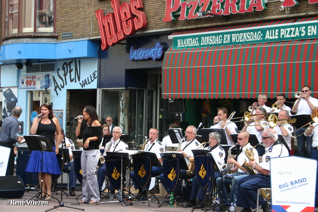 Â© RenÃ© Vriezen 2009-07-26 #0011 Politie Bigband Gelderland-Midden Korenmarkt zondag 26 juli 2009