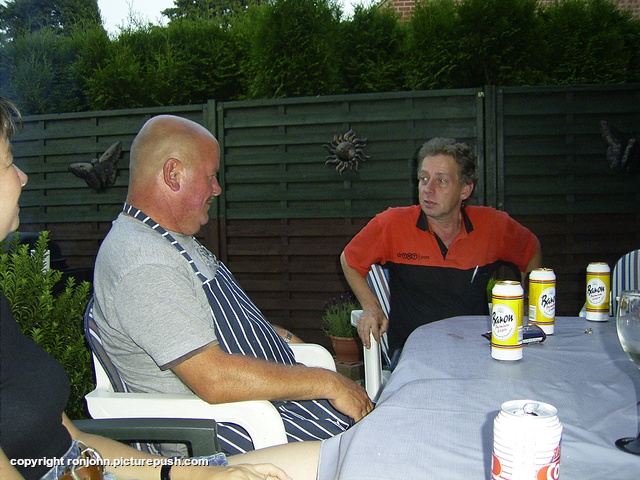 BBQ bij Ruud en Wil 07-08-09 39 Good Old Days With The Ex-Neighbors