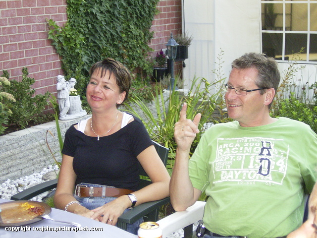 BBQ bij Ruud en Wil 07-08-09 36 Good Old Days With The Ex-Neighbors