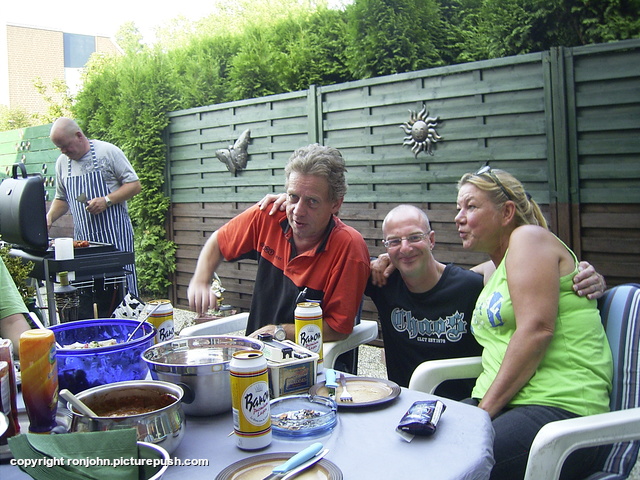 BBQ bij Ruud en Wil 07-08-09 29 Good Old Days With The Ex-Neighbors