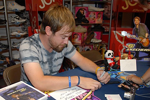 rachel 0244 cropped David Cook - JC Penney Signing 8-6-2009