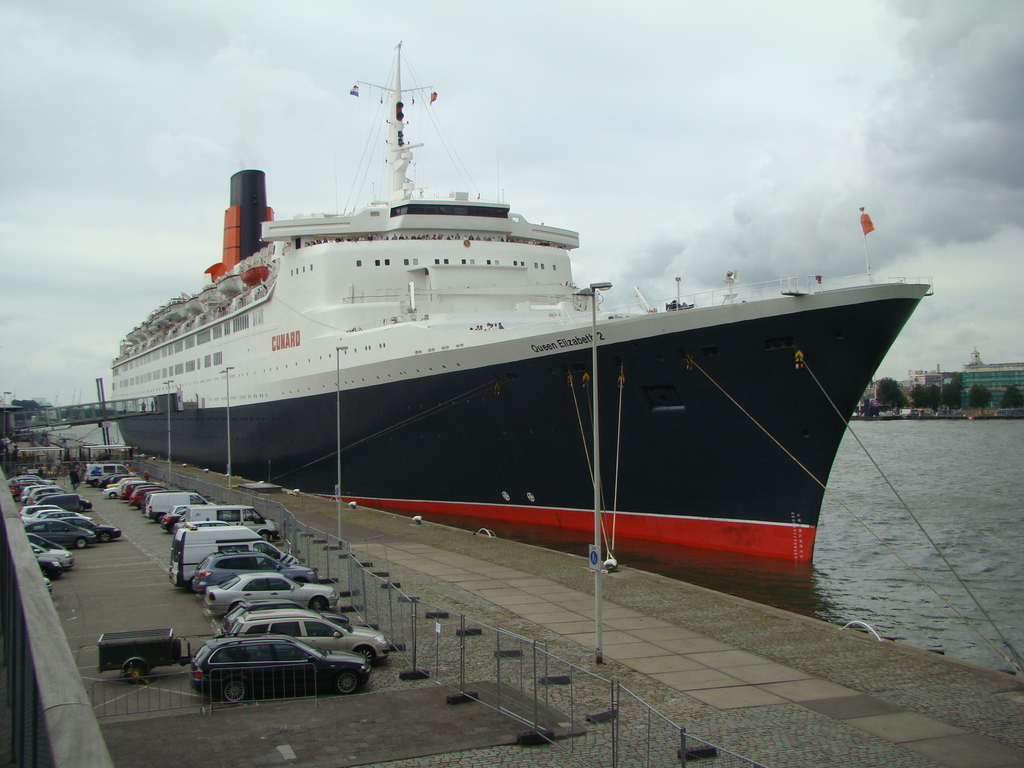 qe2 009 - 