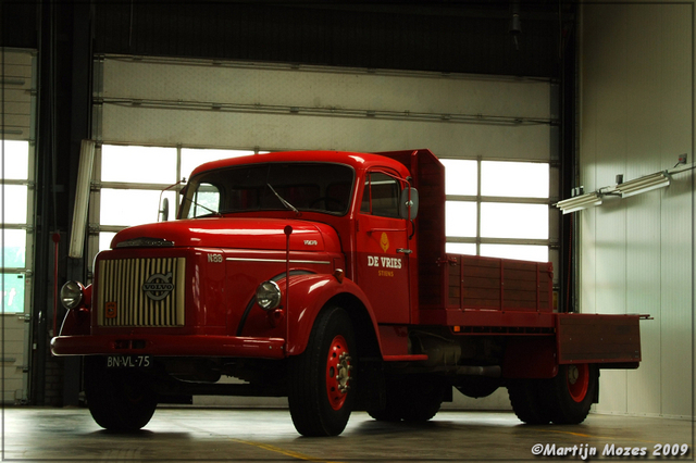 De Vries Volvo N88 100 jarig bestaan M.S. de Vries & Zonen