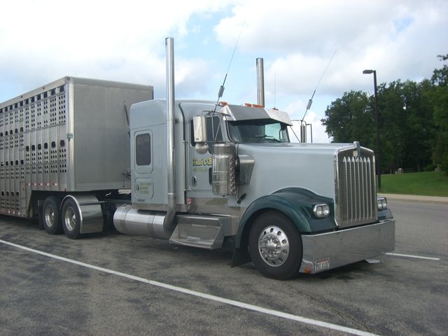 CIMG3402 Trucks
