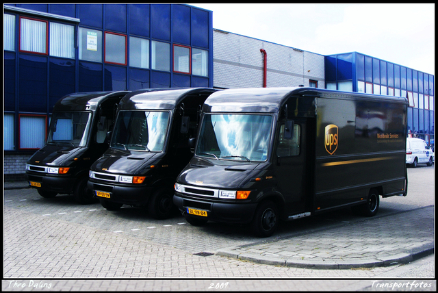 UPS 3line up-border Truck's spotten in Rotterdam 12-9-2009