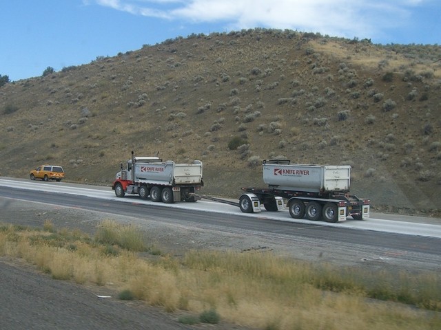 CIMG4907 Trucks