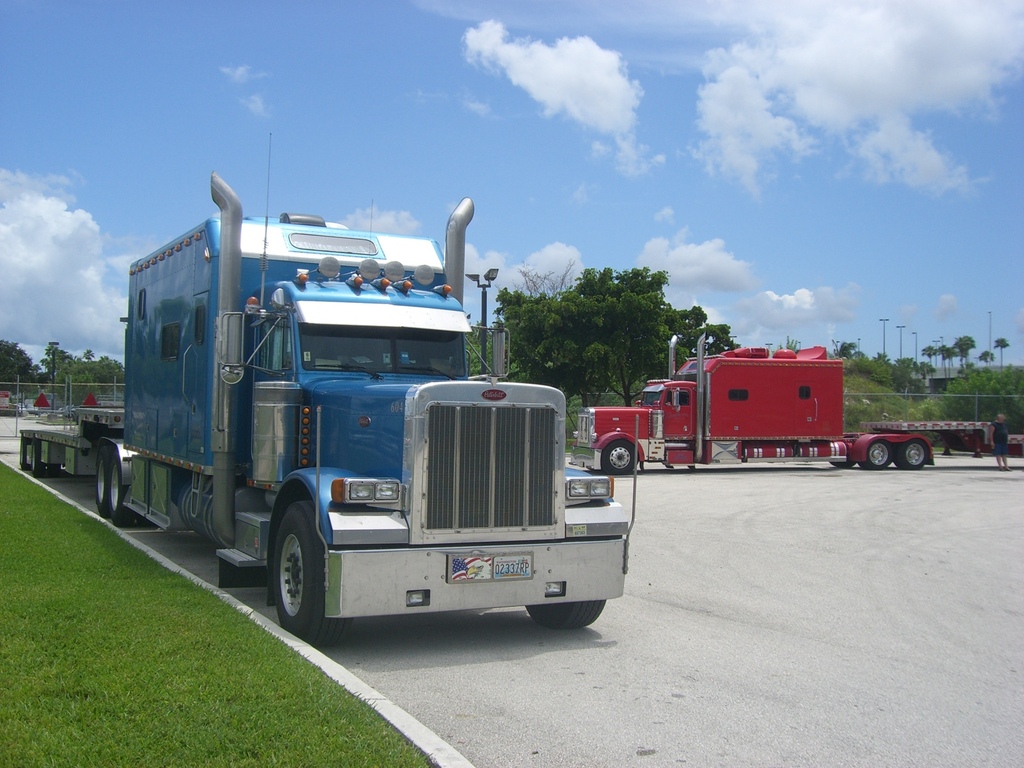 CIMG4174 - Trucks