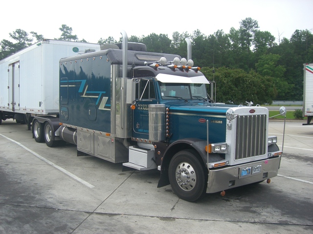 CIMG3847 Trucks