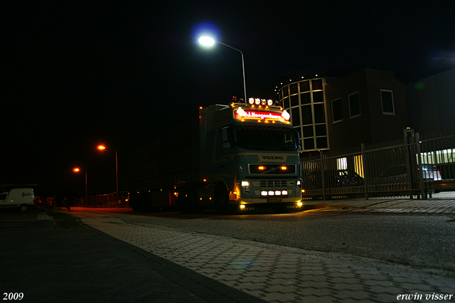 pjvolvo 001-border late mid 2009