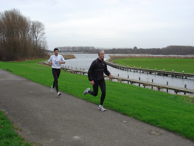 DSC07630 Leo  Kleijburg en Owen Thomas Oliebollenloop 31 dec 06