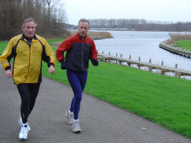 DSC07641 Arjo Zwart en Wim Rosbergen Oliebollenloop 31 dec 06