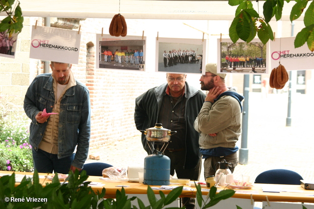  RenÃ© Vriezen 2009-10-10 #0094 COC-MG Coming Out Dag Arnhem Informatiemarkt zaterdag 10 oktober 2009